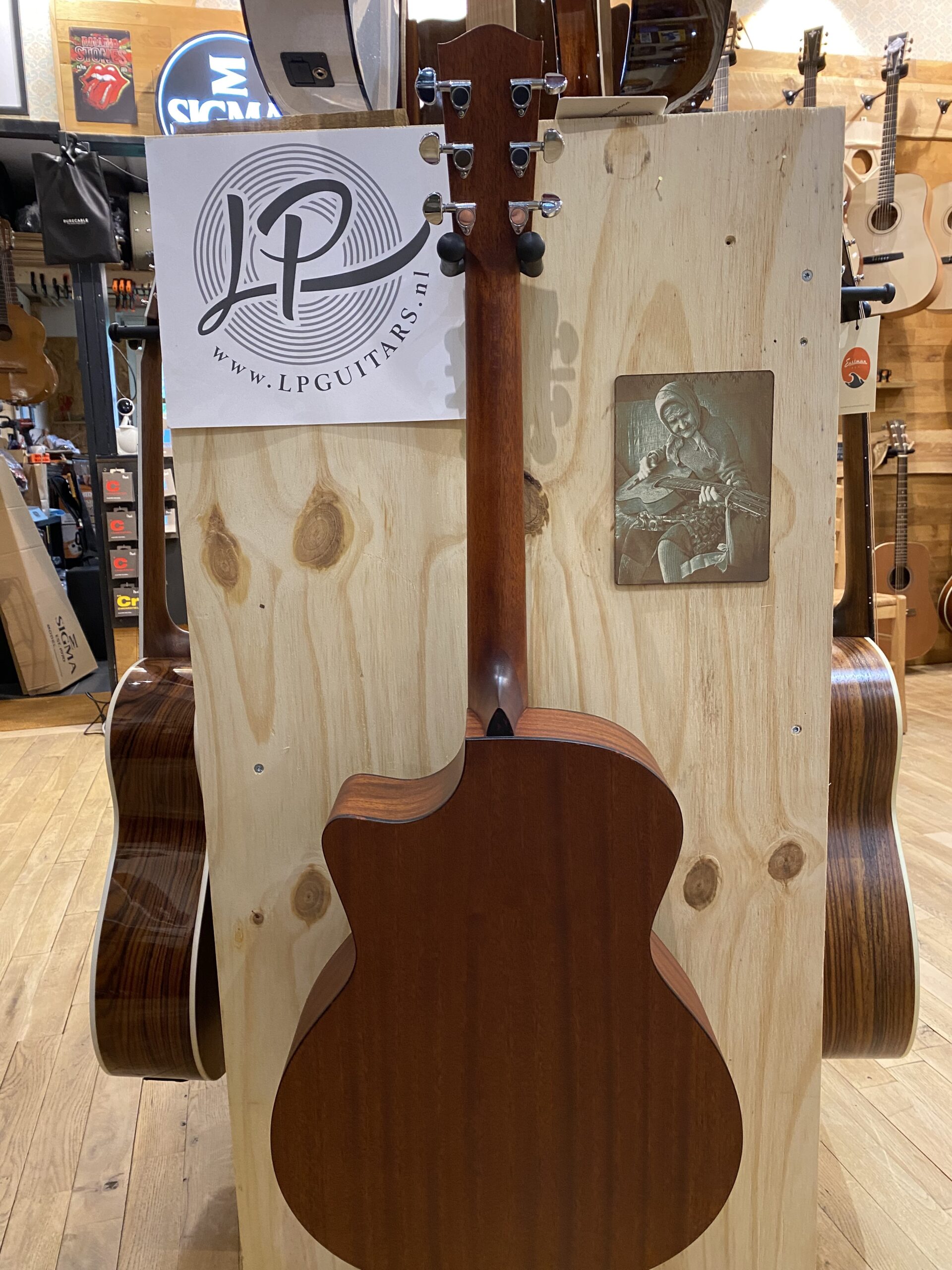 CrOdIOb9RBuLgfii+0zfIw