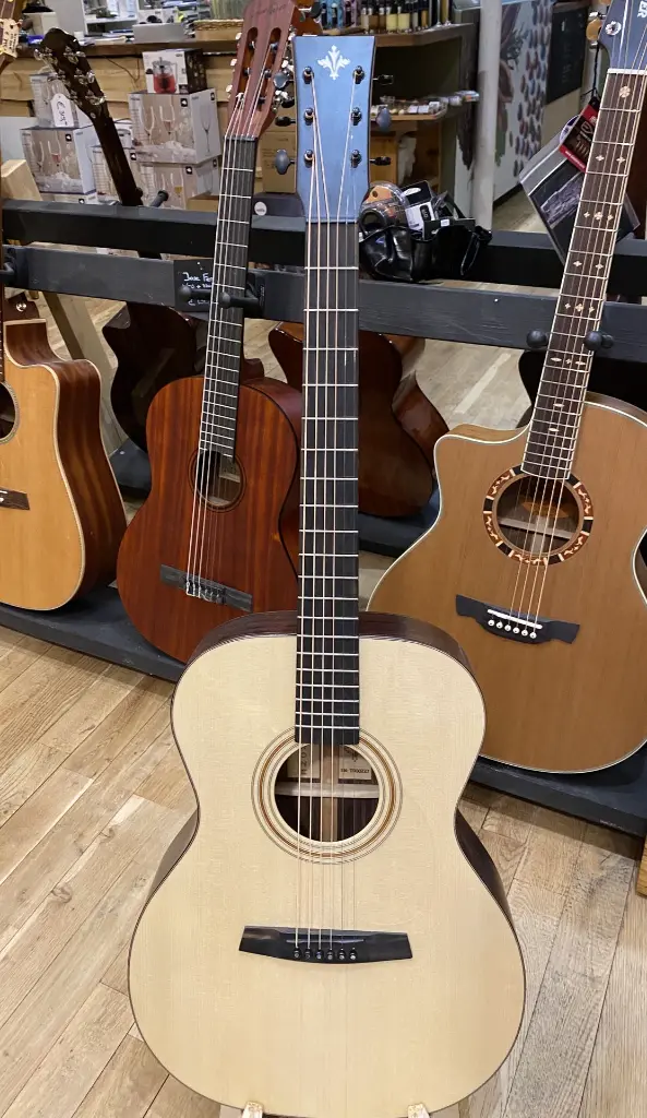 Tyrone GOLD OM, Rosewood4