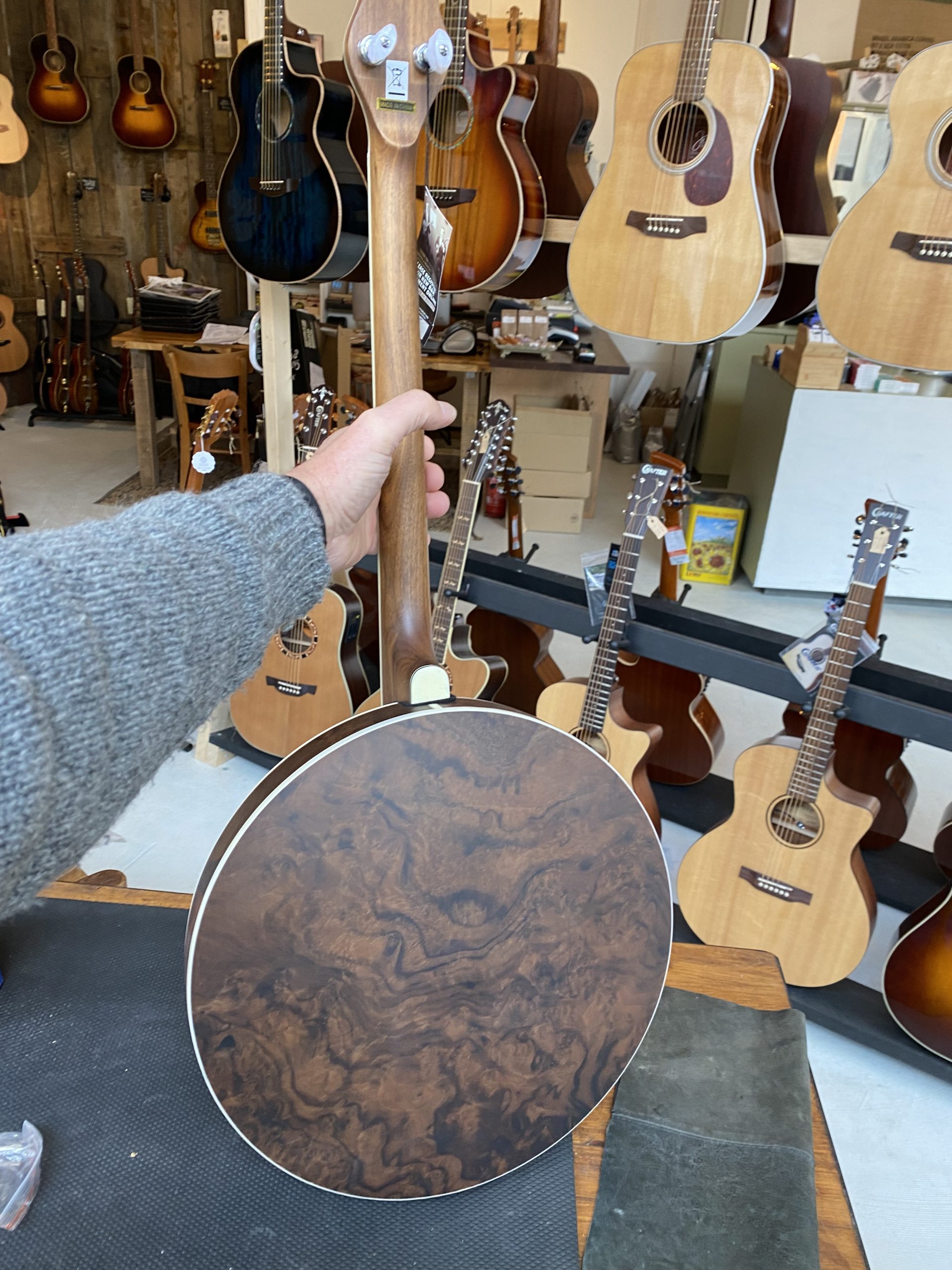 iRP102FQIKTNPiuw0DClg-scaled