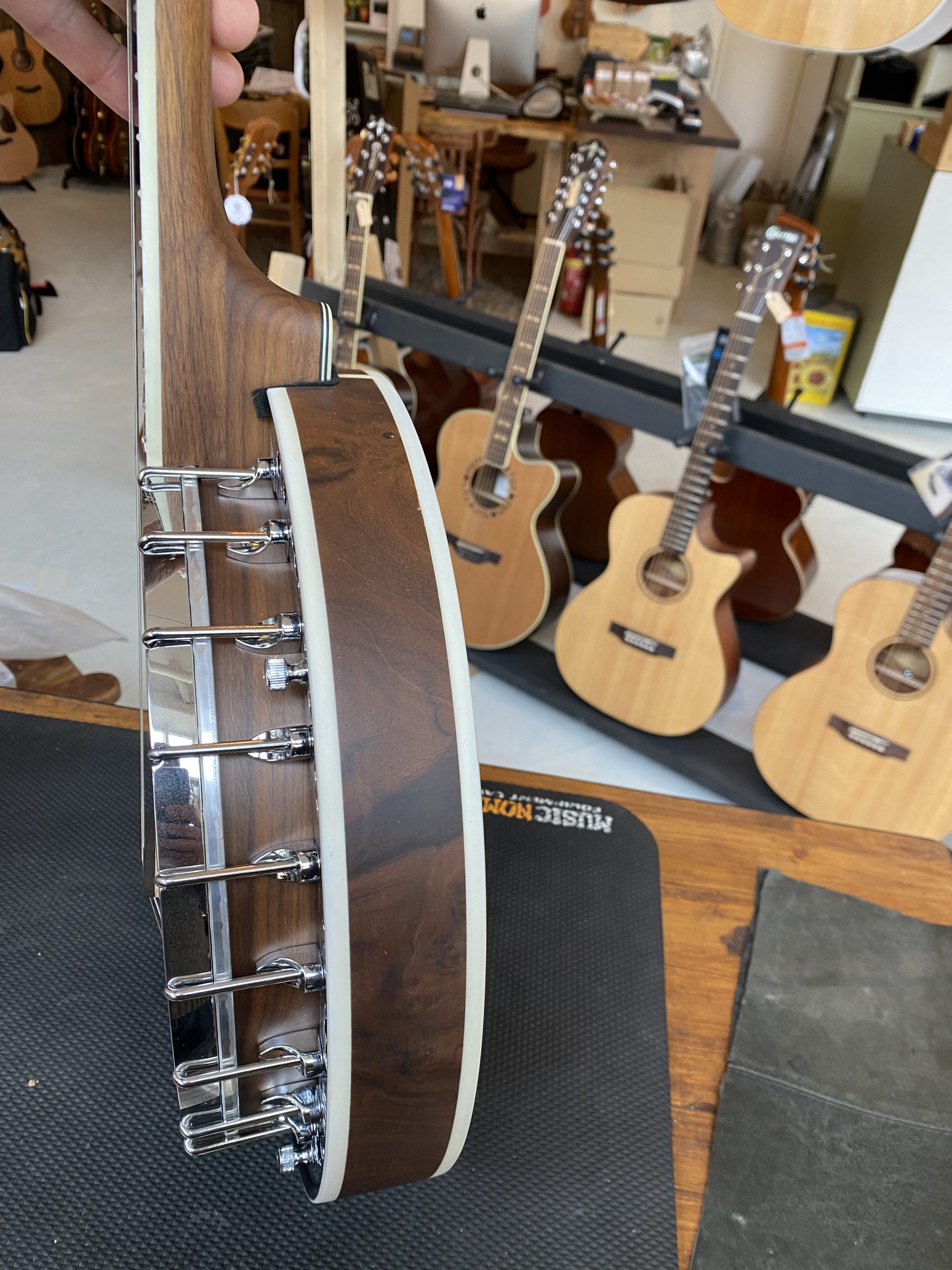 qe1n4Ym6QCCVYGxsQZ9TTg-scaled